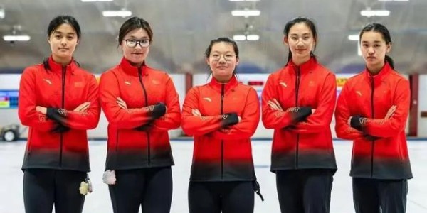 MK体育官方入口-中国女子冰壶青年队时隔八年再获铜牌！上海班底闪耀世青赛